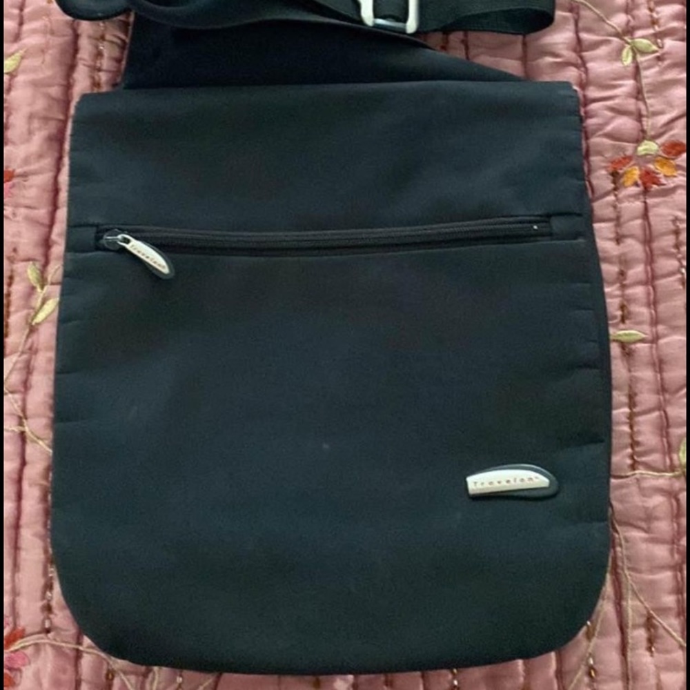 Travelon crossbody travel bag/purse
